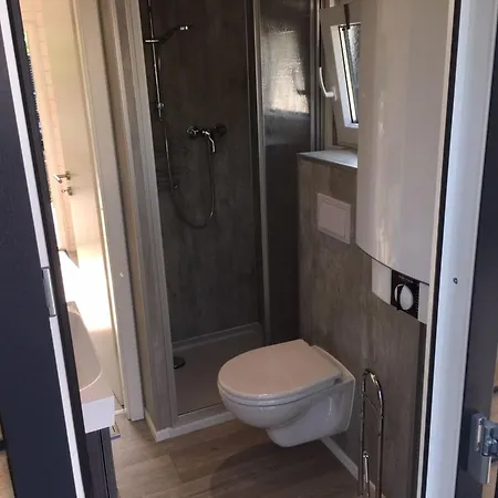 Hausboot Kht 1 Lacet Mit Elektrokamin Im Salon- 1 Schlafraum- Kueche- Duschbad M By Interhome Wilhelmshaven